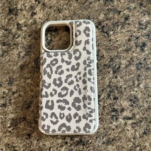 Leopard Print Phone Case - Gray and White